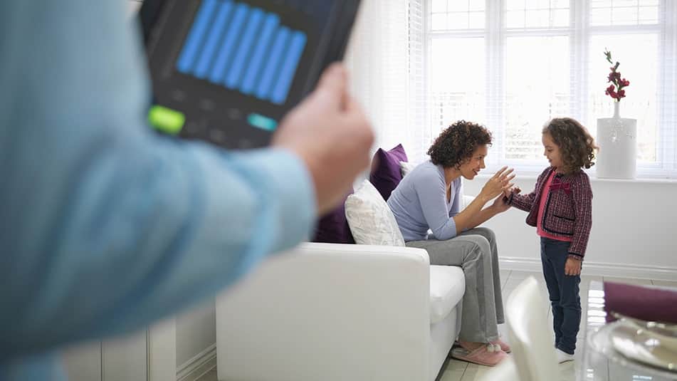 Jednoduché kroky, jako na úprava teploty v místnostech, ventilace a světel vám může pomoci okamžitě ušetřit peníze.